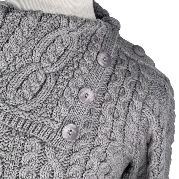 Aran Crafts Fisherman Sweater Women’s Small Gray Merino Wool Button Shawl New - Picture 3 of 9